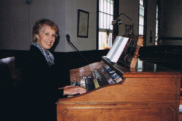 Carol_Park_Organist.png